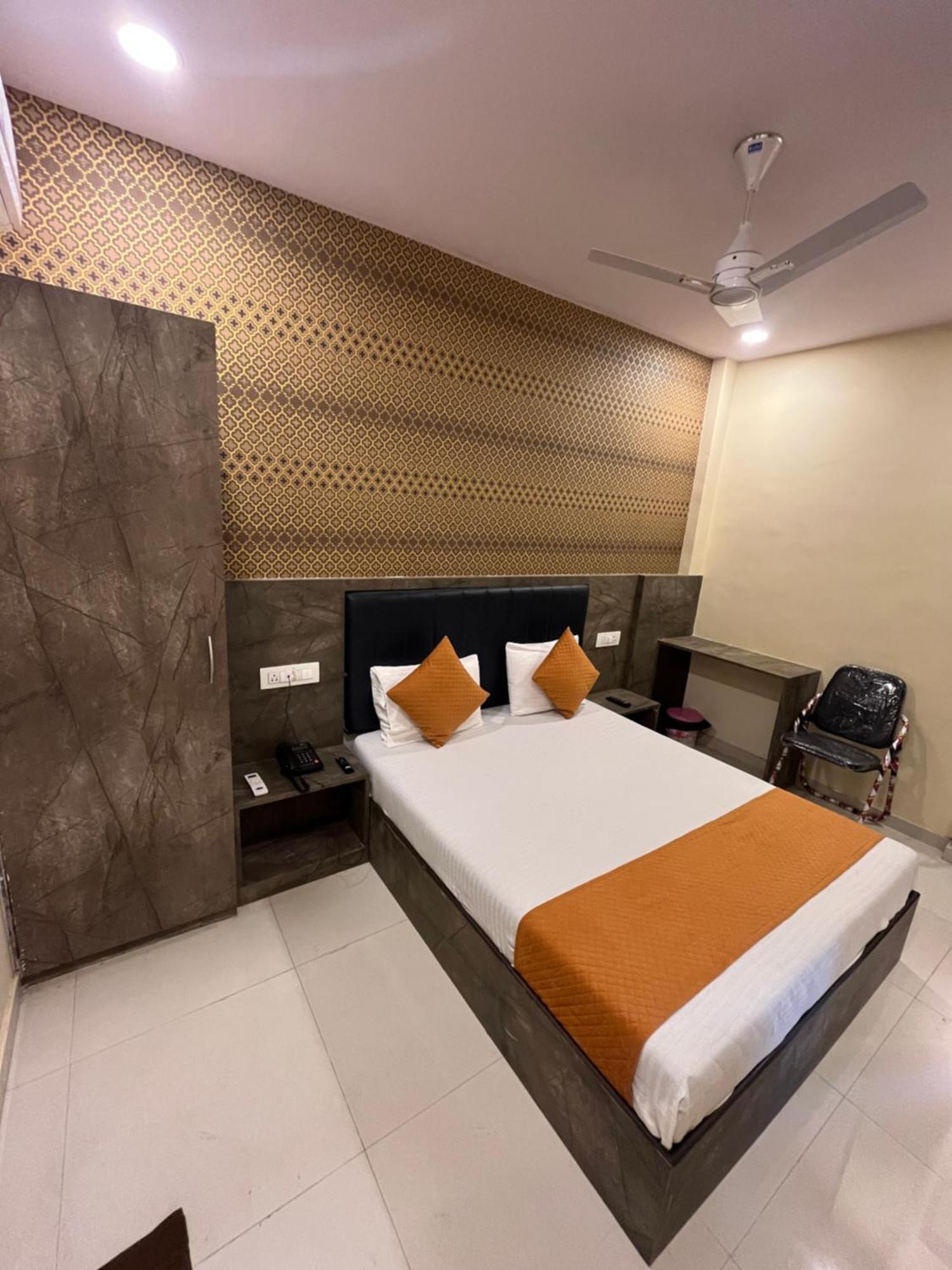 Hotel Grand Bella Mumbai Exteriör bild