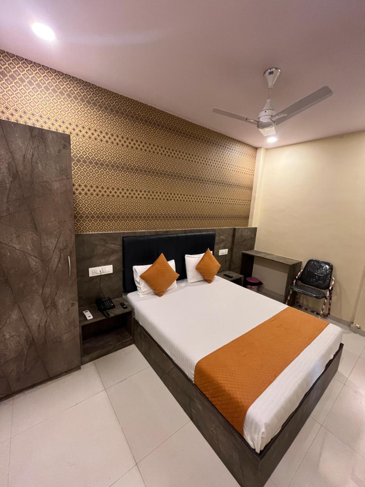 Hotel Grand Bella Mumbai Exteriör bild